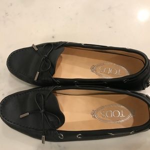Tod's City Gommini Black Leather Driving Shoes